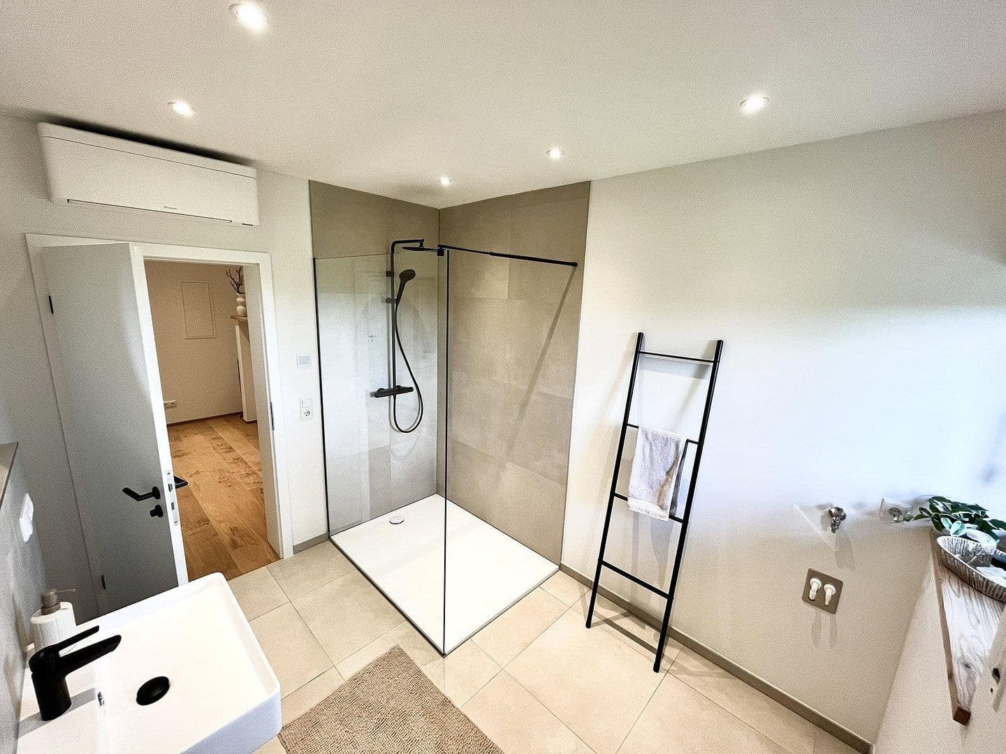 Predaj bytu 4-izbový 115 m², Essenbach, Bavorsko Predaj bytu 4-izbový 115 m², Essenbach, Bavorsko