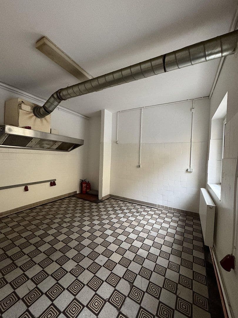 Prenájom nebytového priestoru 100 m², Augustastraße, Duisburg, Severné Porýnie - Westfálsko Prenájom nebytového priestoru 100 m², Augustastraße, Duisburg, Severné Porýnie - Westfálsko