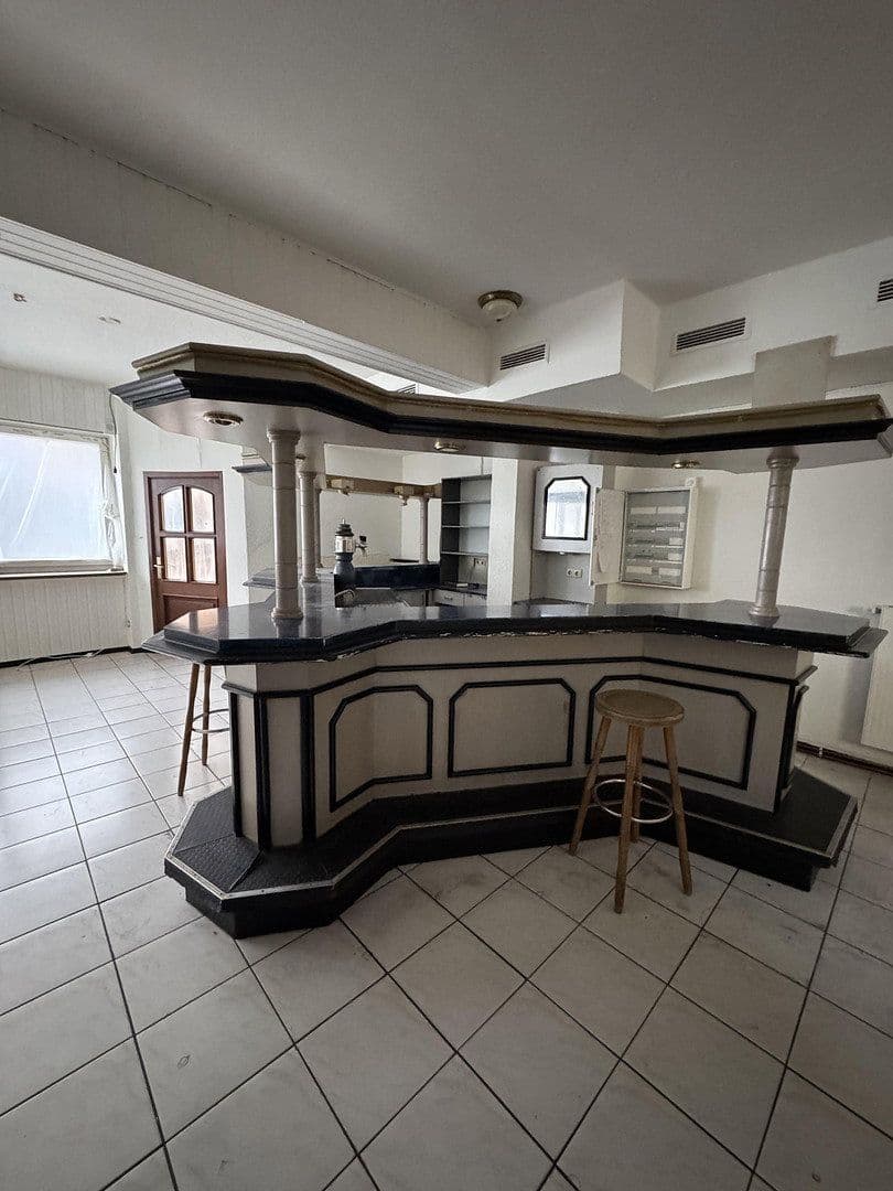 Prenájom nebytového priestoru 100 m², Augustastraße, Duisburg, Severné Porýnie - Westfálsko Prenájom nebytového priestoru 100 m², Augustastraße, Duisburg, Severné Porýnie - Westfálsko