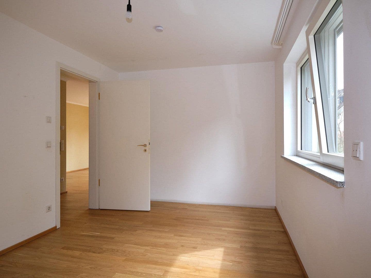 Predaj bytu 2-izbový 66 m², Maxhofstraße 61, München, Bavorsko Predaj bytu 2-izbový 66 m², Maxhofstraße 61, München, Bavorsko