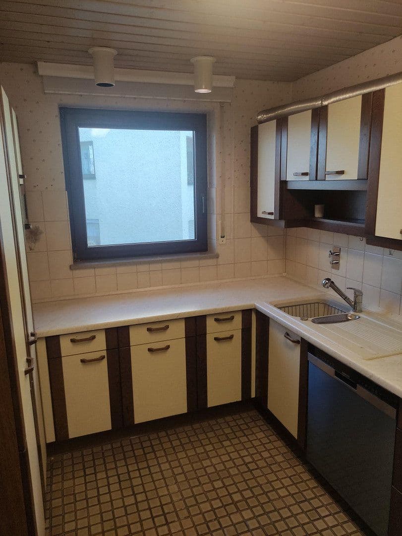 Predaj bytu 3-izbový 92 m², Stettiner Str. 25, Korntal-Münchingen, Bádensko-Wurttembersko Predaj bytu 3-izbový 92 m², Stettiner Str. 25, Korntal-Münchingen, Bádensko-Wurttembersko