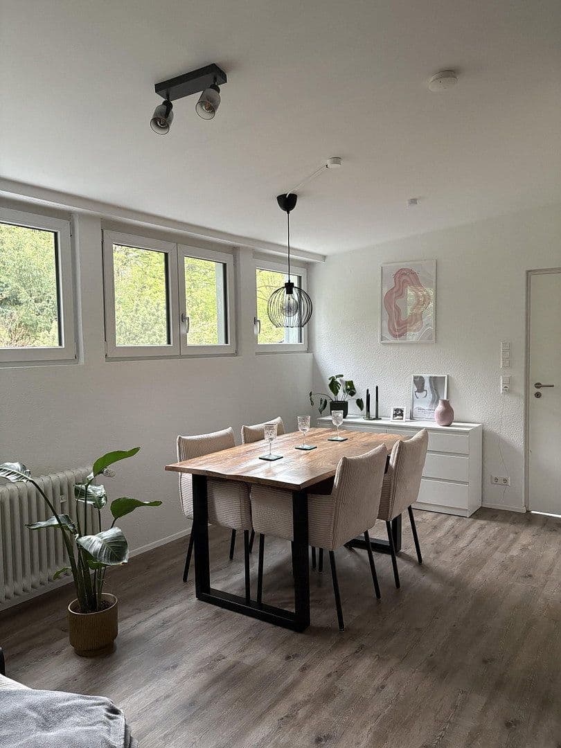 Prenájom bytu 3-izbový 62 m², Hoffmannweg 12, Stuttgart, Bádensko-Wurttembersko Prenájom bytu 3-izbový 62 m², Hoffmannweg 12, Stuttgart, Bádensko-Wurttembersko