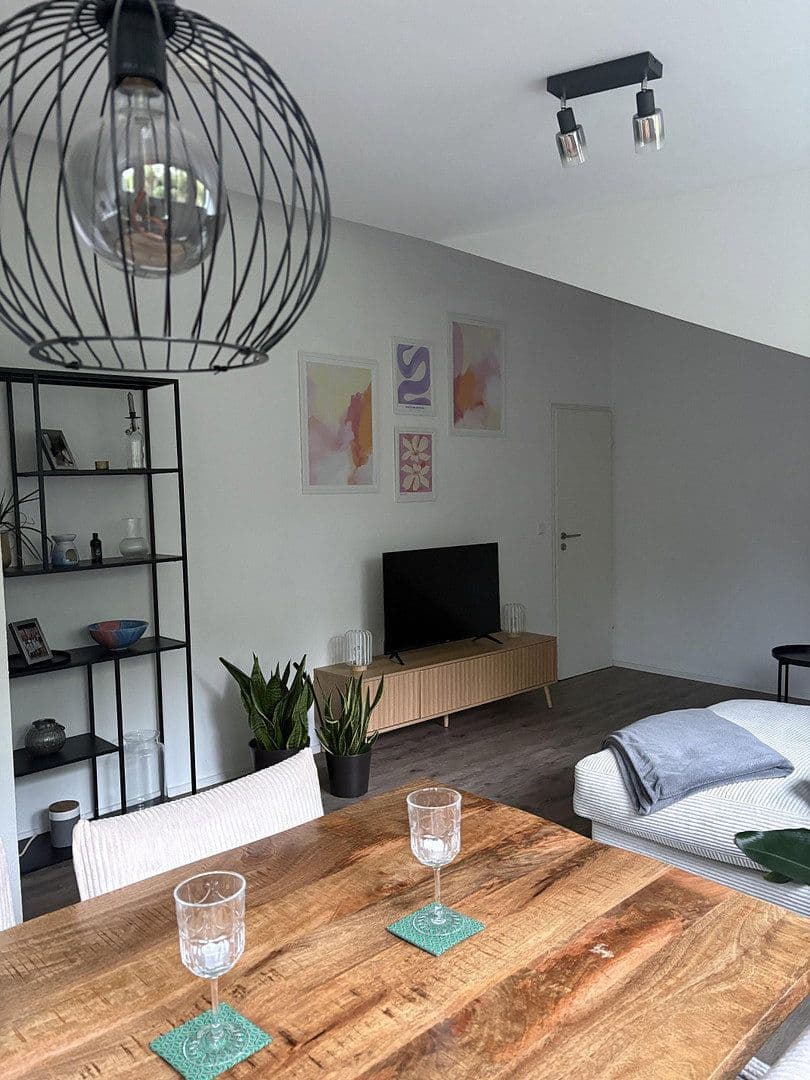 Prenájom bytu 3-izbový 62 m², Hoffmannweg 12, Stuttgart, Bádensko-Wurttembersko Prenájom bytu 3-izbový 62 m², Hoffmannweg 12, Stuttgart, Bádensko-Wurttembersko