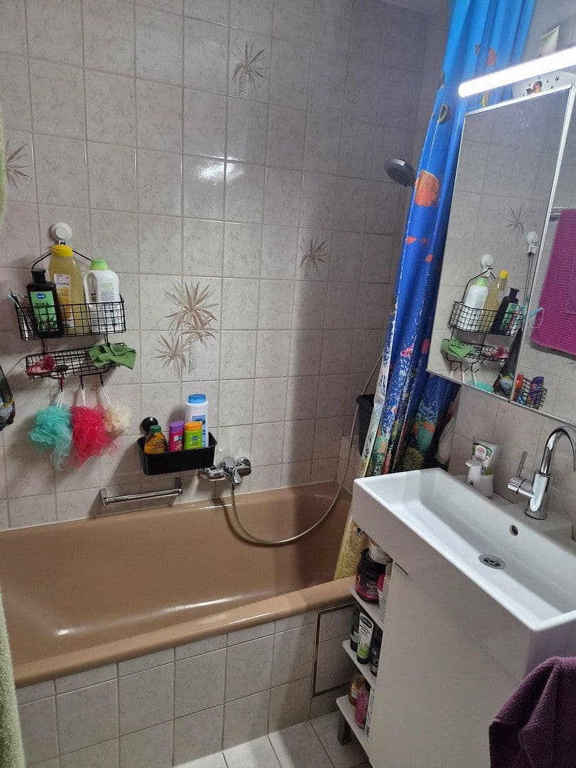 Prenájom bytu 3-izbový 72 m², Ludwigsburg, Bádensko-Wurttembersko Prenájom bytu 3-izbový 72 m², Ludwigsburg, Bádensko-Wurttembersko