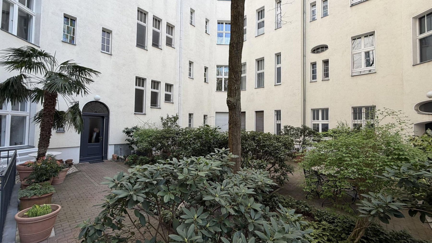 Predaj bytu 5-izbový 193 m², Berlin, Berlín Predaj bytu 5-izbový 193 m², Berlin, Berlín