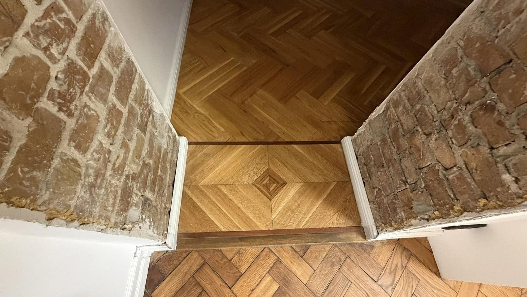 Predaj bytu 5-izbový 193 m², Berlin, Berlín Predaj bytu 5-izbový 193 m², Berlin, Berlín