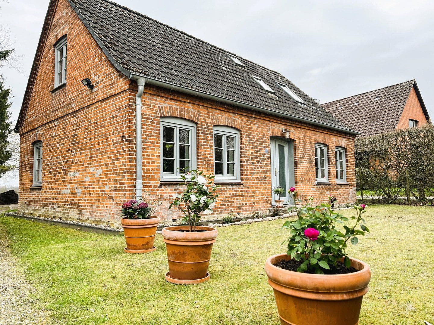 Predaj domu 140 m², pozemek 1.564 m², Hamfelde (Lauenburg), Šlezvicko-Holštajnsko Predaj domu 140 m², pozemek 1.564 m², Hamfelde (Lauenburg), Šlezvicko-Holštajnsko