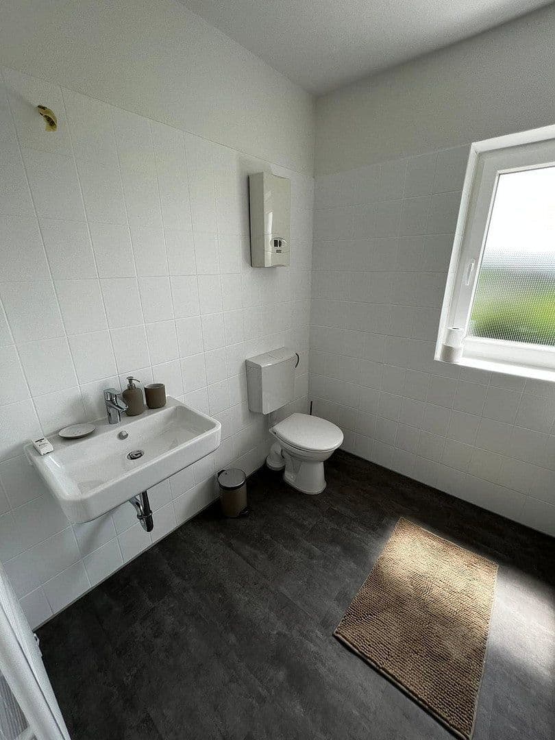 Prenájom bytu 3-izbový 70 m², Sperberstraße 18, Leichlingen, Severné Porýnie - Westfálsko Prenájom bytu 3-izbový 70 m², Sperberstraße 18, Leichlingen, Severné Porýnie - Westfálsko