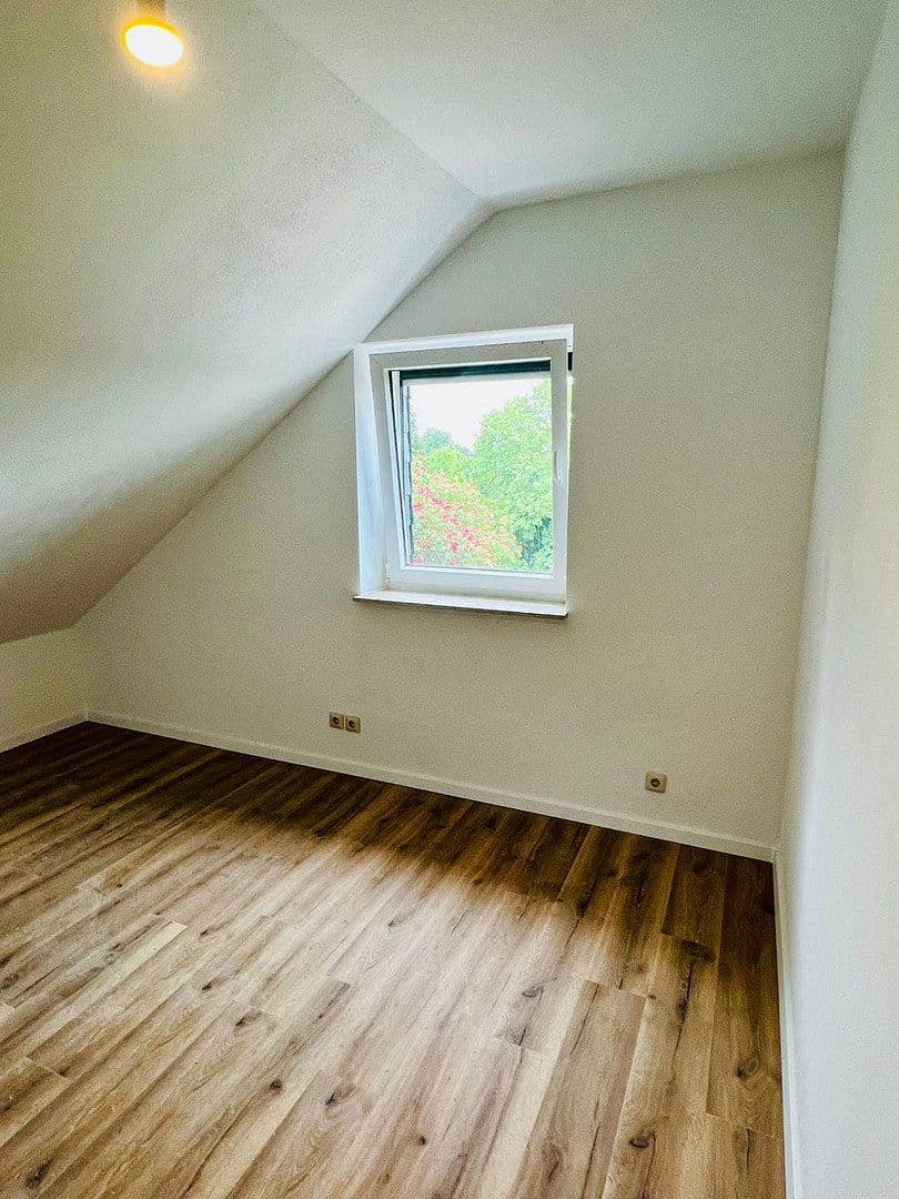 Prenájom bytu 3-izbový 70 m², Sperberstraße 18, Leichlingen, Severné Porýnie - Westfálsko Prenájom bytu 3-izbový 70 m², Sperberstraße 18, Leichlingen, Severné Porýnie - Westfálsko