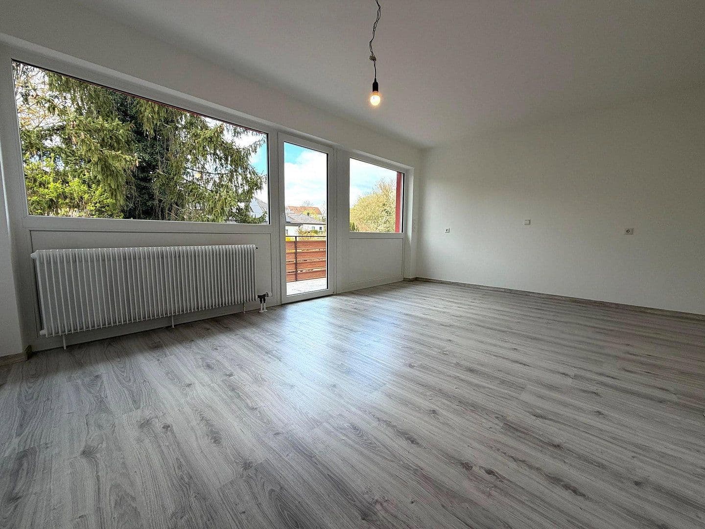Prenájom domu 110 m², pozemek 280 m², Sudetenstr. 6/1, Bretten, Bádensko-Wurttembersko Prenájom domu 110 m², pozemek 280 m², Sudetenstr. 6/1, Bretten, Bádensko-Wurttembersko