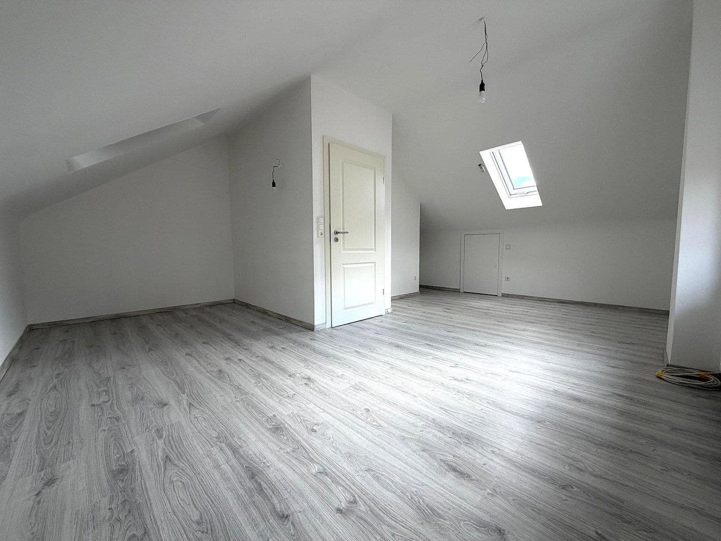 Prenájom domu 110 m², pozemek 280 m², Sudetenstr. 6/1, Bretten, Bádensko-Wurttembersko Prenájom domu 110 m², pozemek 280 m², Sudetenstr. 6/1, Bretten, Bádensko-Wurttembersko