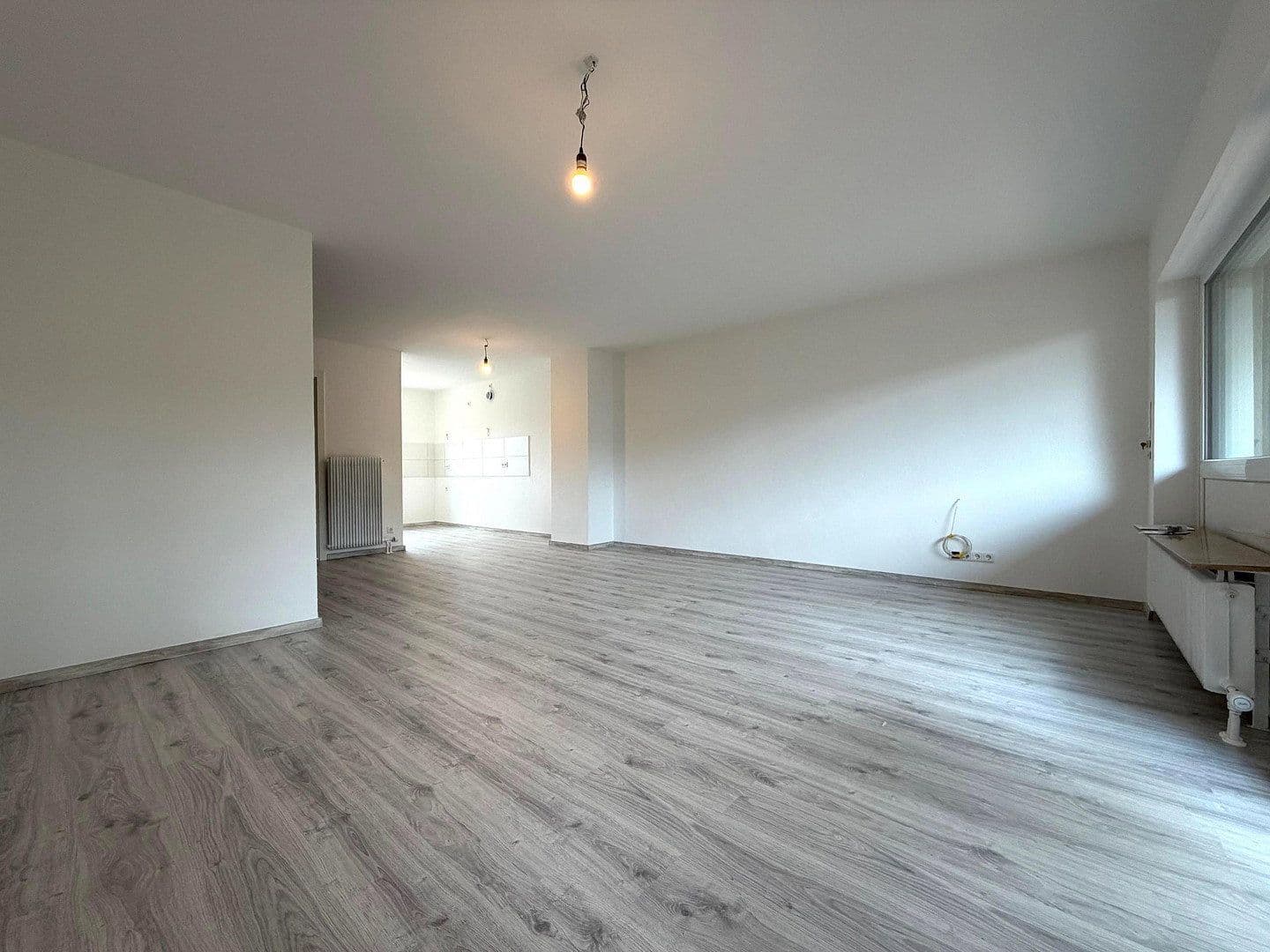 Prenájom domu 110 m², pozemek 280 m², Sudetenstr. 6/1, Bretten, Bádensko-Wurttembersko Prenájom domu 110 m², pozemek 280 m², Sudetenstr. 6/1, Bretten, Bádensko-Wurttembersko