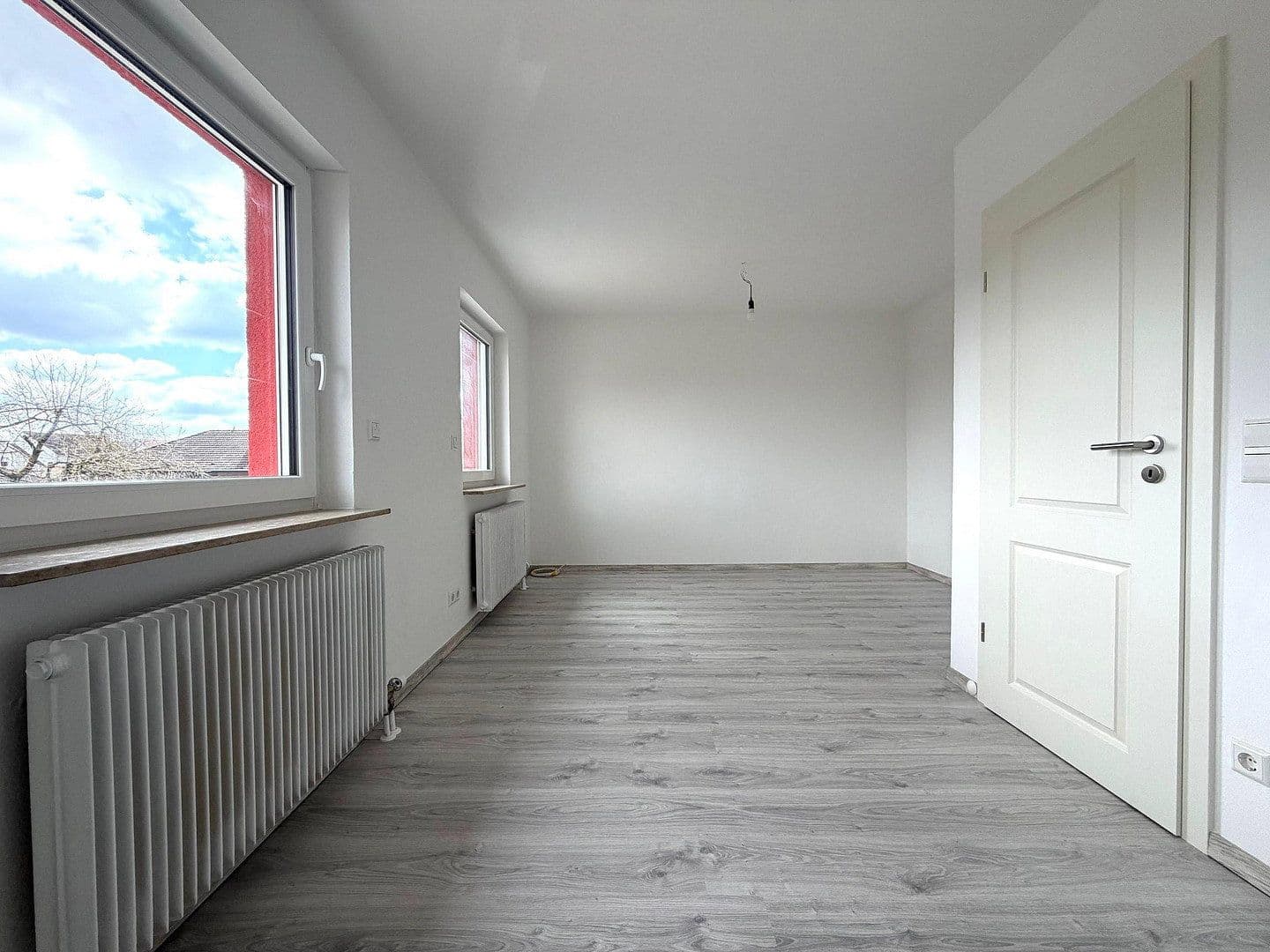 Prenájom domu 110 m², pozemek 280 m², Sudetenstr. 6/1, Bretten, Bádensko-Wurttembersko Prenájom domu 110 m², pozemek 280 m², Sudetenstr. 6/1, Bretten, Bádensko-Wurttembersko