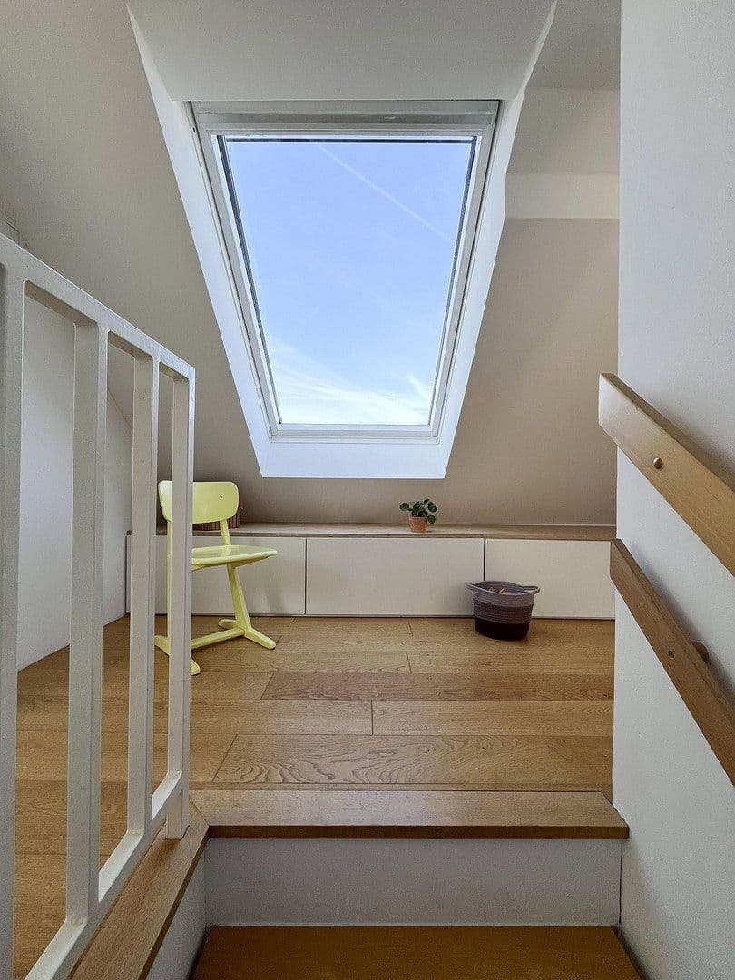 Predaj bytu 4-izbový 103 m², Stuttgart, Bádensko-Wurttembersko Predaj bytu 4-izbový 103 m², Stuttgart, Bádensko-Wurttembersko