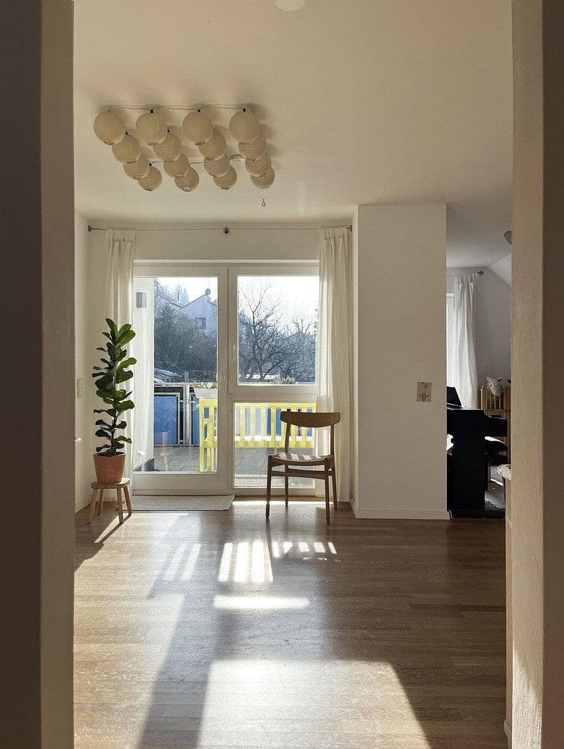 Predaj bytu 4-izbový 103 m², Stuttgart, Bádensko-Wurttembersko Predaj bytu 4-izbový 103 m², Stuttgart, Bádensko-Wurttembersko