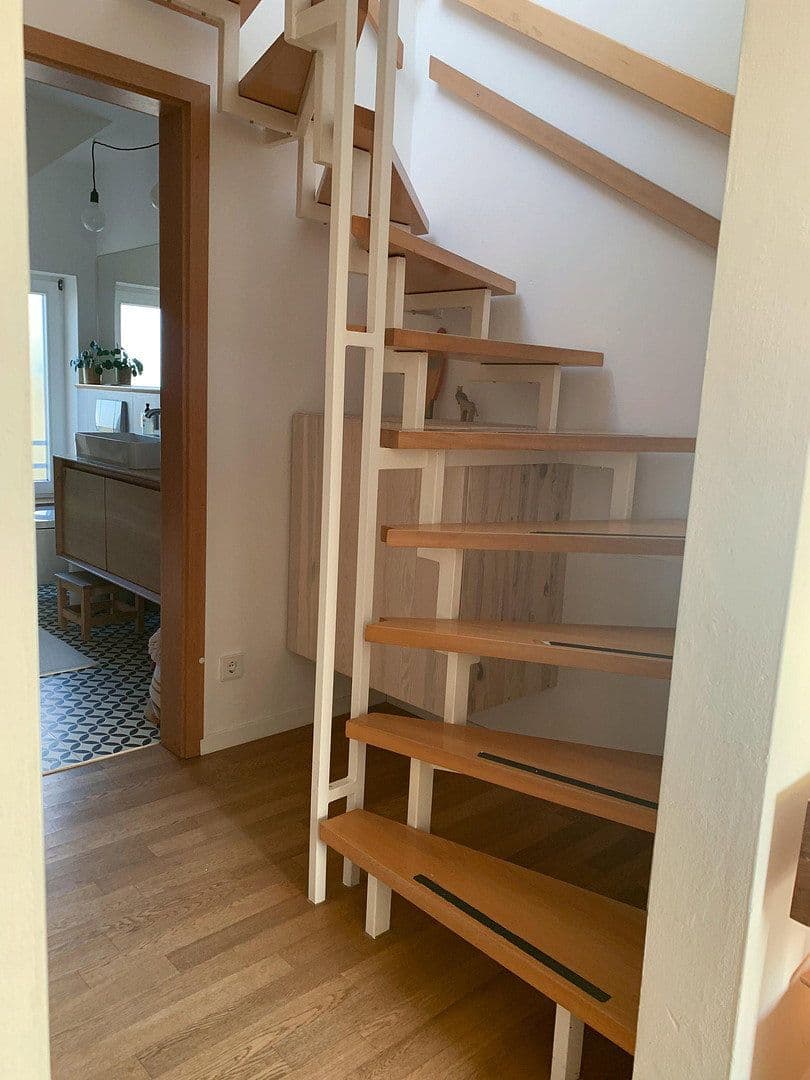 Predaj bytu 4-izbový 103 m², Stuttgart, Bádensko-Wurttembersko Predaj bytu 4-izbový 103 m², Stuttgart, Bádensko-Wurttembersko