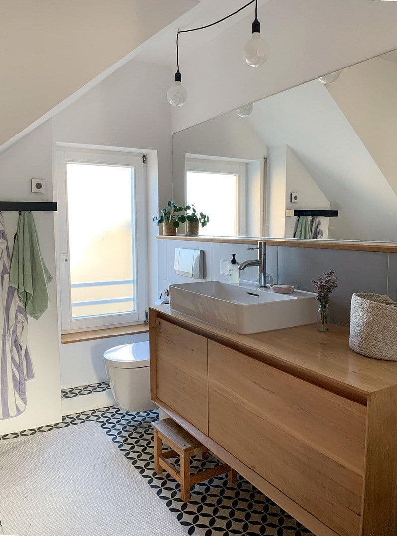 Predaj bytu 4-izbový 103 m², Stuttgart, Bádensko-Wurttembersko Predaj bytu 4-izbový 103 m², Stuttgart, Bádensko-Wurttembersko