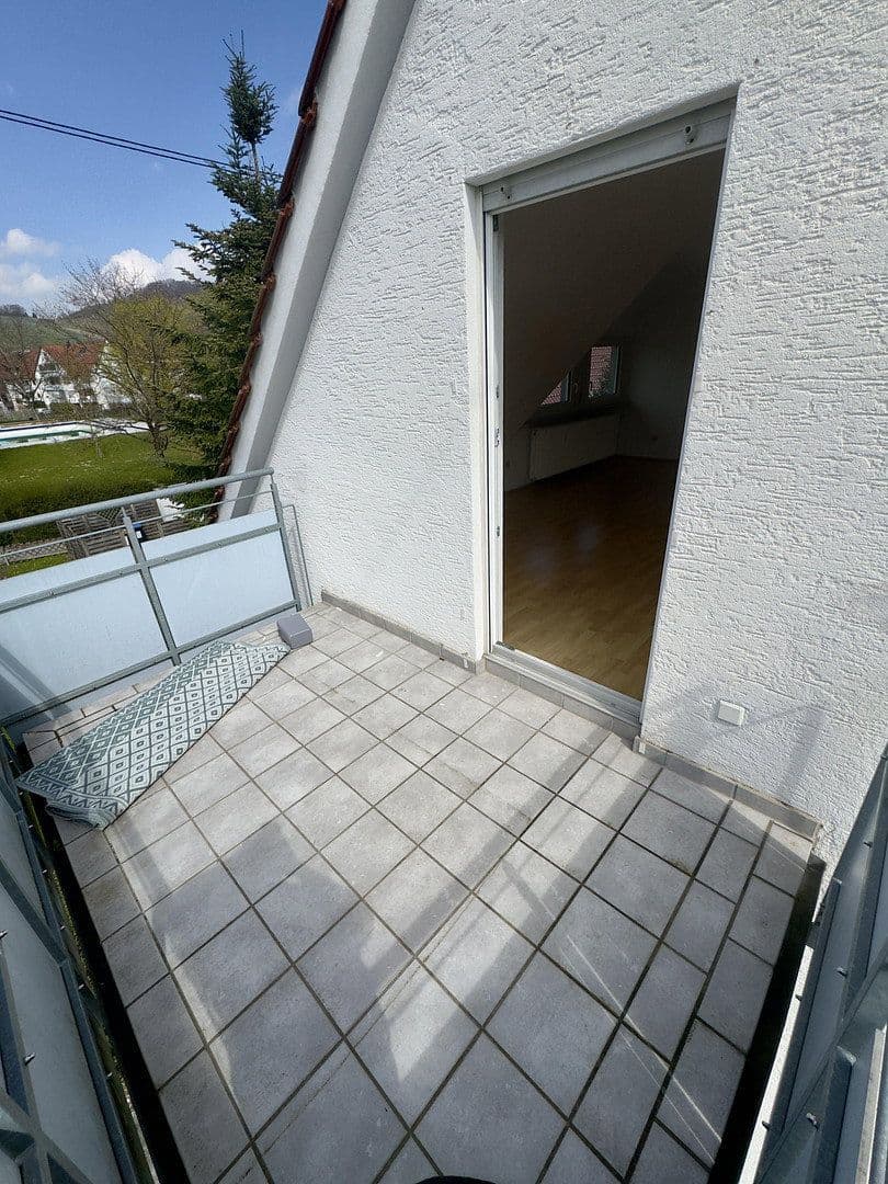 Prenájom bytu 4-izbový 75 m², Korb, Bádensko-Wurttembersko Prenájom bytu 4-izbový 75 m², Korb, Bádensko-Wurttembersko