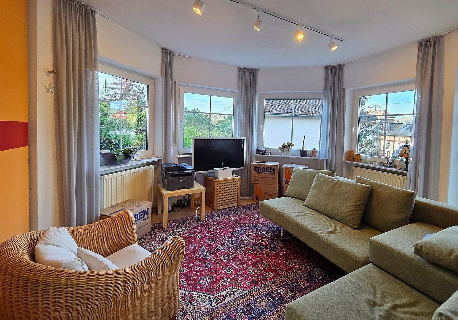 Predaj domu 241 m², pozemek 1.127 m², Braubach, Porýnie-Falcko Predaj domu 241 m², pozemek 1.127 m², Braubach, Porýnie-Falcko