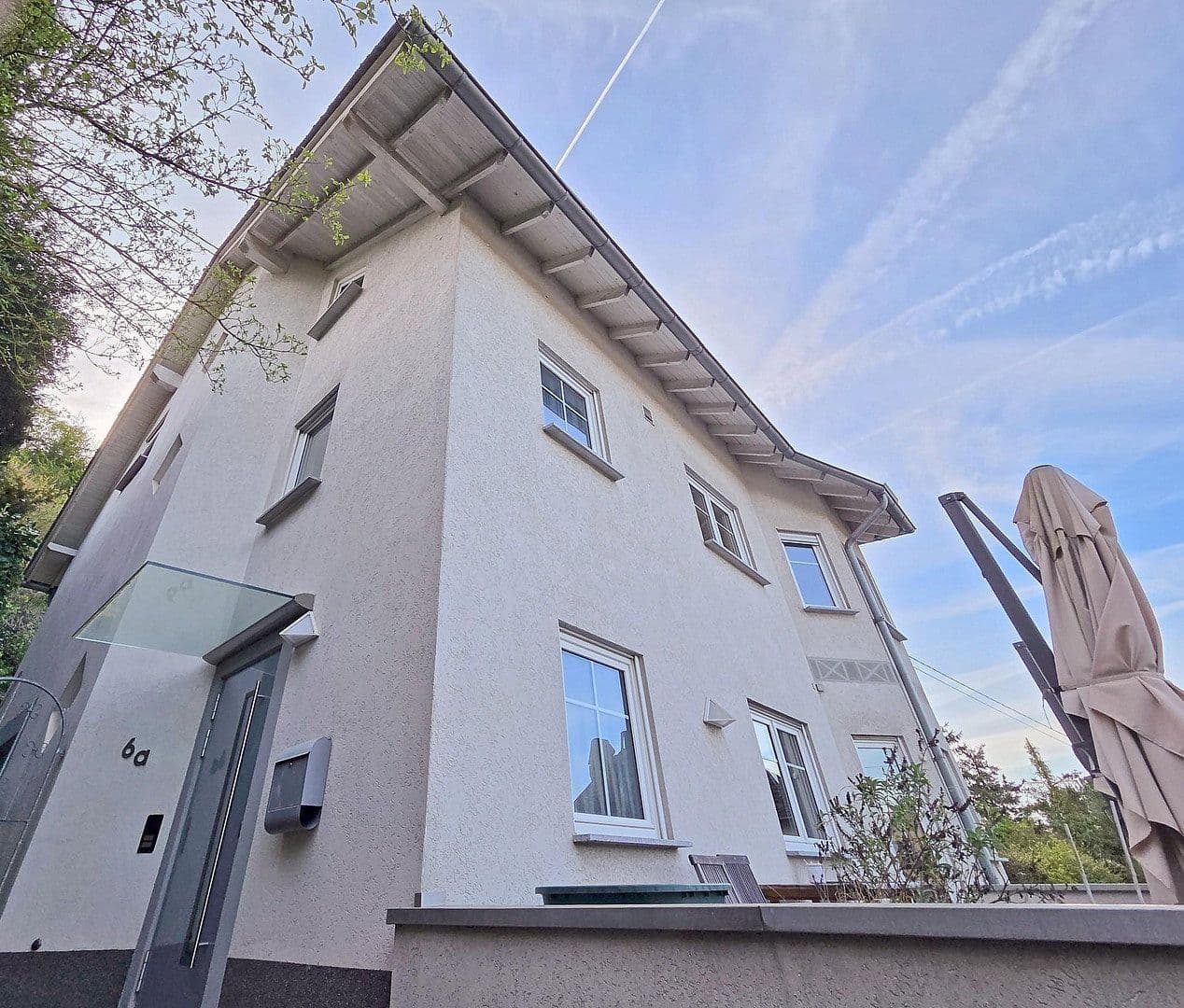 Predaj domu 241 m², pozemek 1.127 m², Braubach, Porýnie-Falcko Predaj domu 241 m², pozemek 1.127 m², Braubach, Porýnie-Falcko