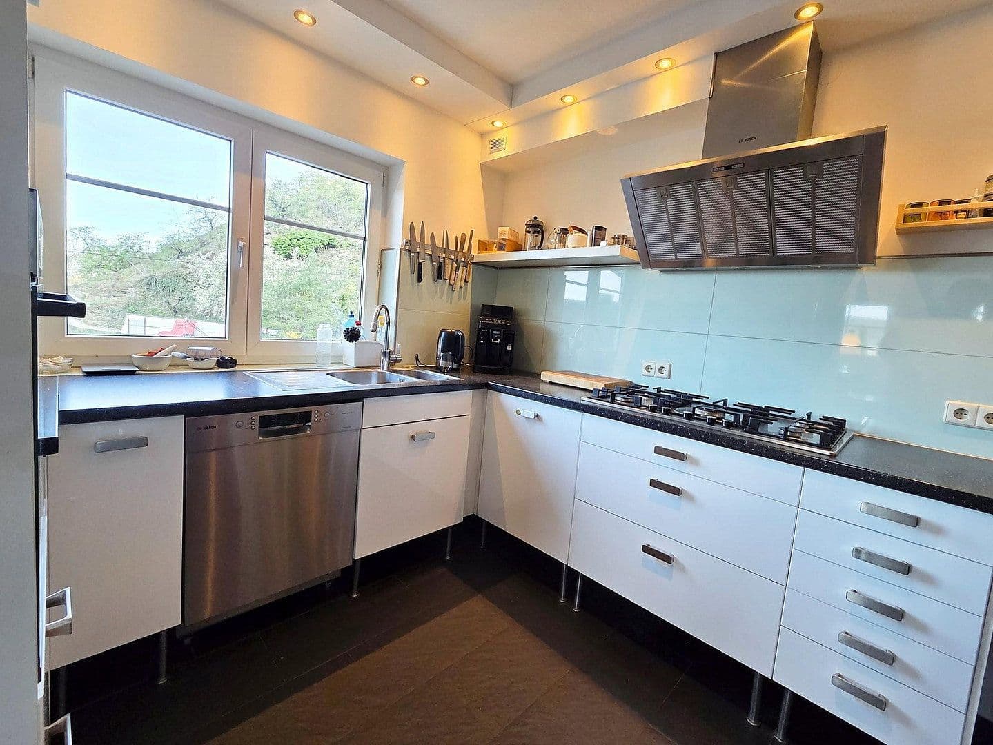 Predaj domu 241 m², pozemek 1.127 m², Braubach, Porýnie-Falcko Predaj domu 241 m², pozemek 1.127 m², Braubach, Porýnie-Falcko