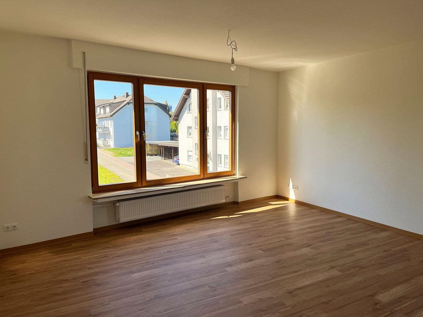 Prenájom bytu 3-izbový 80 m², Andernach, Porýnie-Falcko Prenájom bytu 3-izbový 80 m², Andernach, Porýnie-Falcko