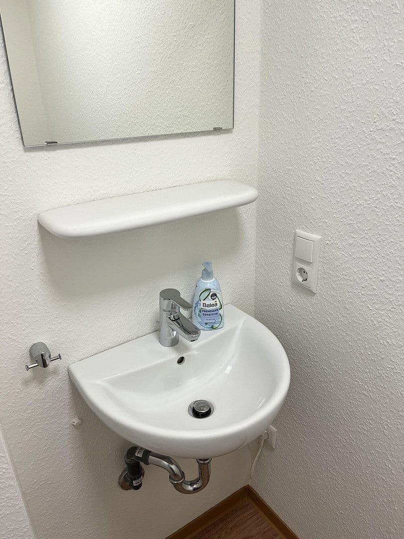 Prenájom bytu 3-izbový 80 m², Andernach, Porýnie-Falcko Prenájom bytu 3-izbový 80 m², Andernach, Porýnie-Falcko