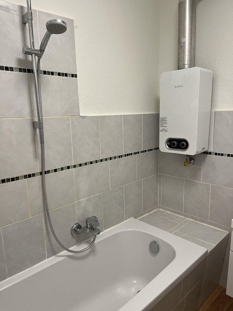 Prenájom bytu 3-izbový 80 m², Andernach, Porýnie-Falcko Prenájom bytu 3-izbový 80 m², Andernach, Porýnie-Falcko