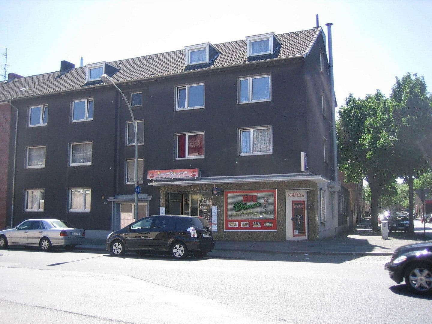 Prenájom bytu 4-izbový 100 m², Gartsträucherstr.113, Duisburg, Severné Porýnie - Westfálsko Prenájom bytu 4-izbový 100 m², Gartsträucherstr.113, Duisburg, Severné Porýnie - Westfálsko