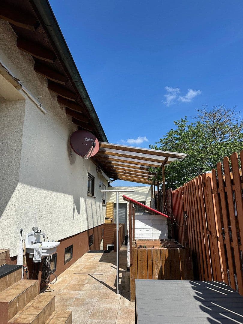 Predaj domu 186 m², pozemek 473 m², Germersheim, Porýnie-Falcko Predaj domu 186 m², pozemek 473 m², Germersheim, Porýnie-Falcko