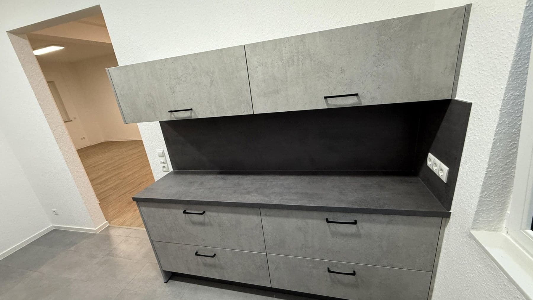 Prenájom bytu 5-izbový 117 m², Andernach, Porýnie-Falcko Prenájom bytu 5-izbový 117 m², Andernach, Porýnie-Falcko