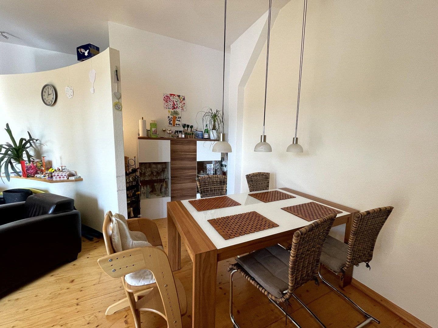 Predaj bytu 3-izbový 119 m², Berlin, Berlín Predaj bytu 3-izbový 119 m², Berlin, Berlín