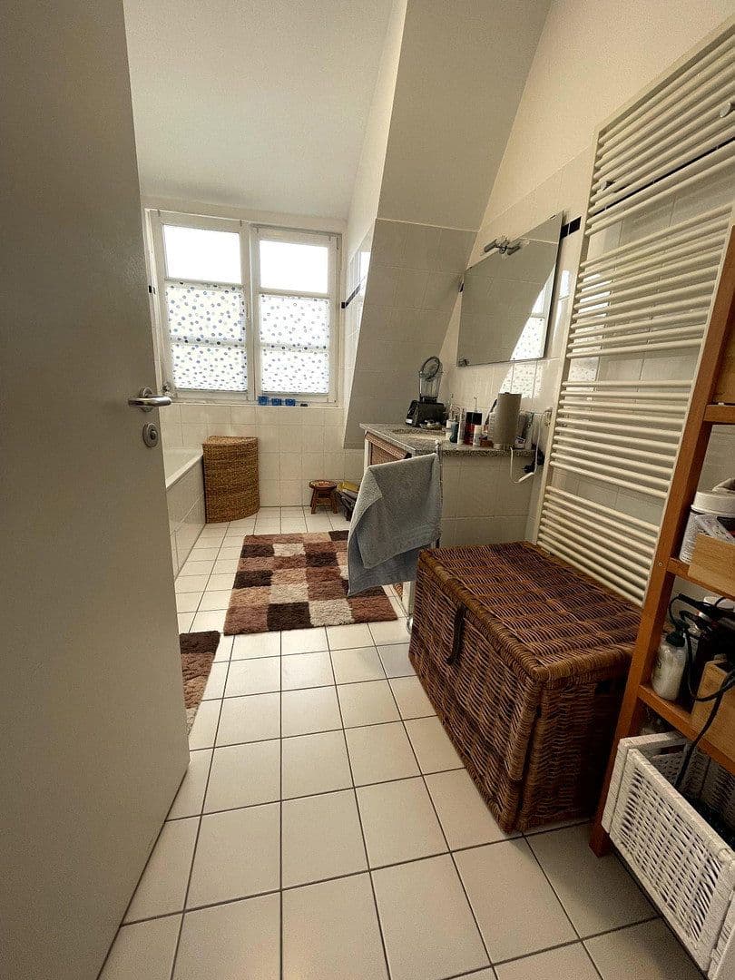 Predaj bytu 3-izbový 119 m², Berlin, Berlín Predaj bytu 3-izbový 119 m², Berlin, Berlín