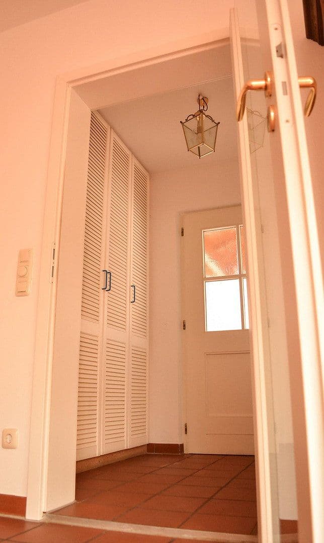 Predaj domu 180 m², pozemek 362 m², Königsdorf, Bavorsko Predaj domu 180 m², pozemek 362 m², Königsdorf, Bavorsko