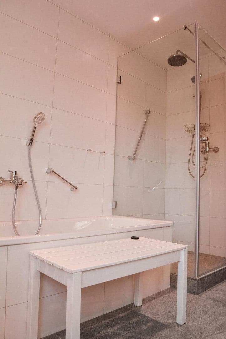 Predaj domu 180 m², pozemek 362 m², Königsdorf, Bavorsko Predaj domu 180 m², pozemek 362 m², Königsdorf, Bavorsko