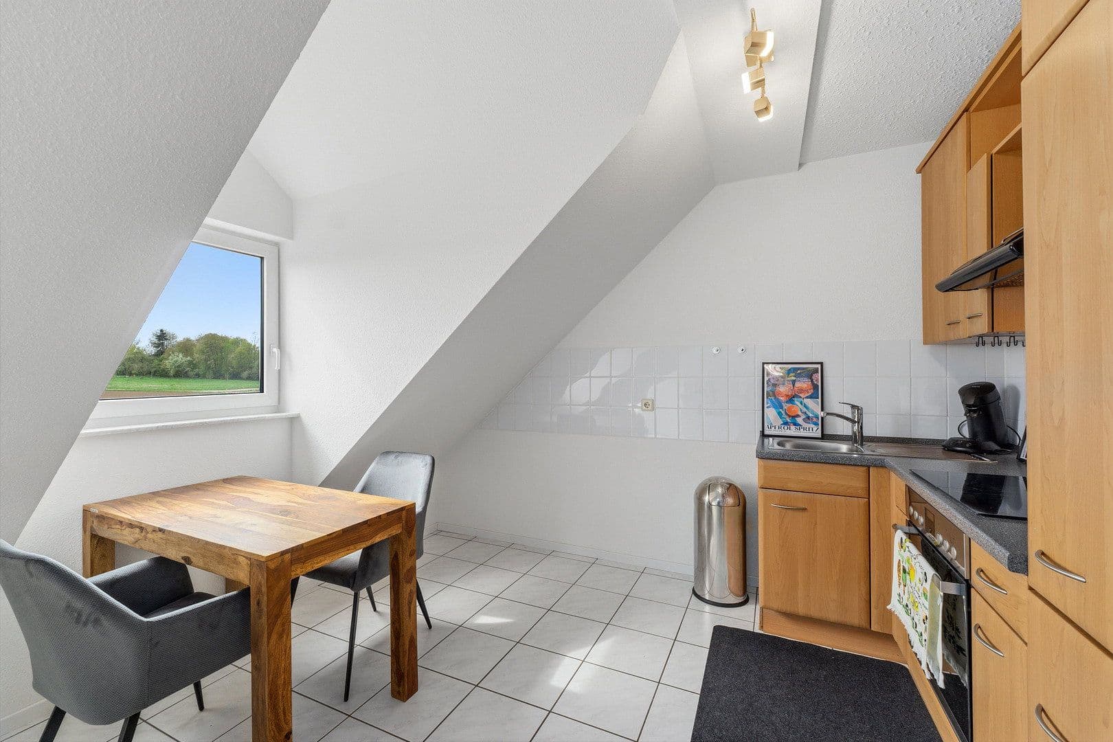 Prenájom bytu 1-izbový 35 m², Bachwiesenstraße 17, Bad Vilbel, Hesensko Prenájom bytu 1-izbový 35 m², Bachwiesenstraße 17, Bad Vilbel, Hesensko