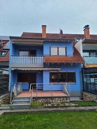 Predaj bytu 3-izbový 81 m², Breisach am Rhein, Bádensko-Wurttembersko Predaj bytu 3-izbový 81 m², Breisach am Rhein, Bádensko-Wurttembersko