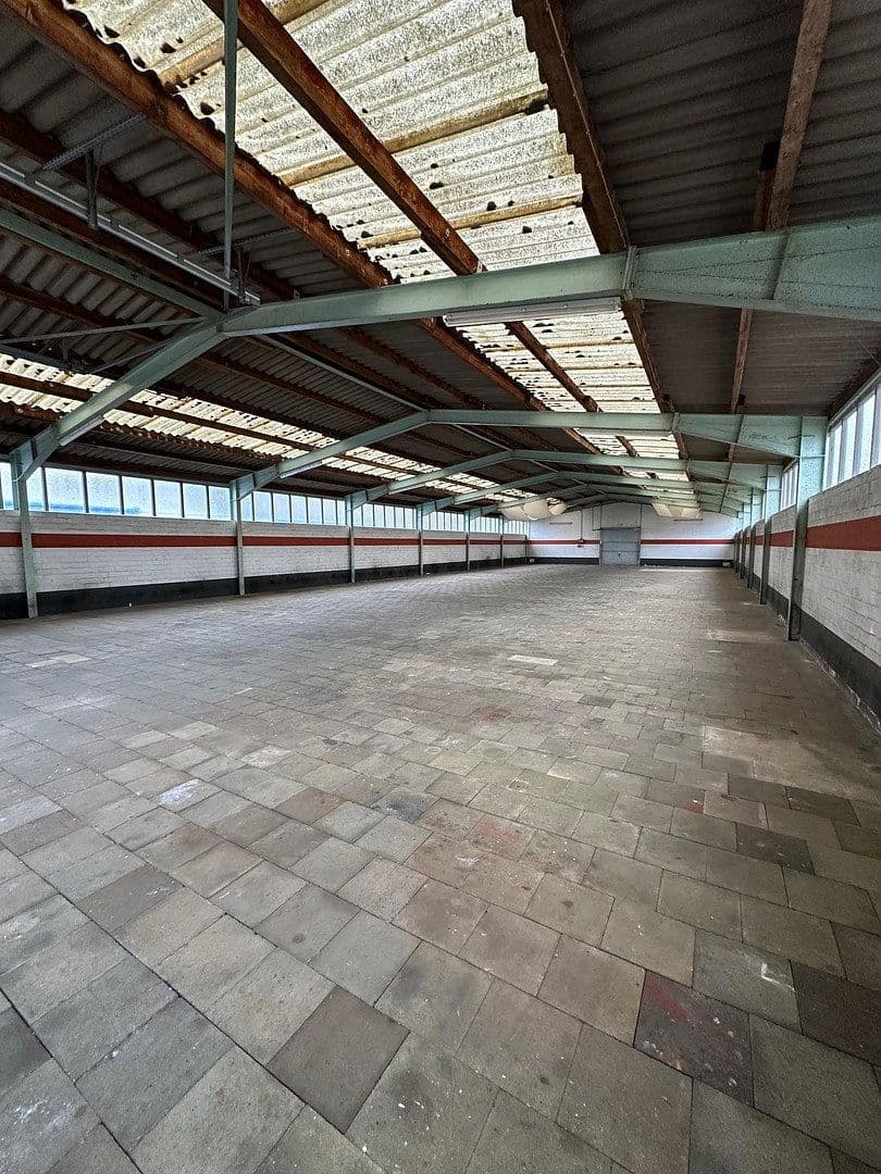 Prenájom nebytového priestoru 460 m², Marklohe, Dolné Sasko Prenájom nebytového priestoru 460 m², Marklohe, Dolné Sasko