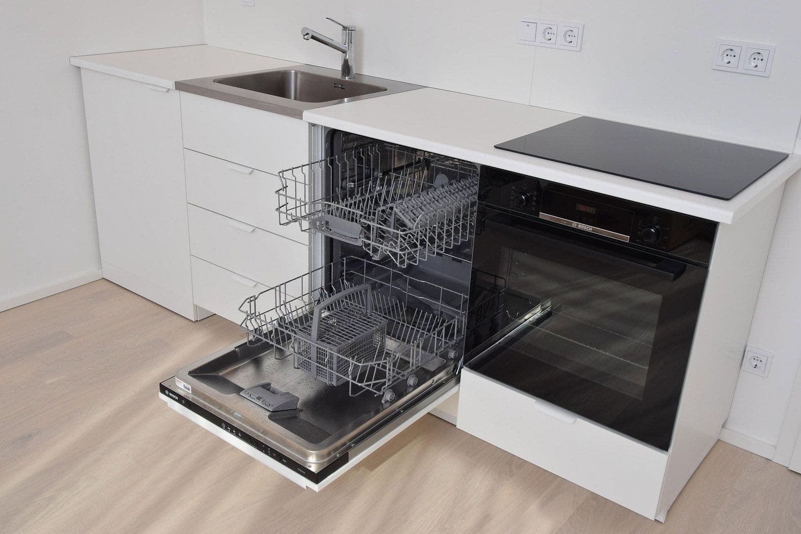 Prenájom bytu 1-izbový 30 m², Trudering Kyivstraße, München Trudering, Bavorsko Prenájom bytu 1-izbový 30 m², Trudering Kyivstraße, München Trudering, Bavorsko