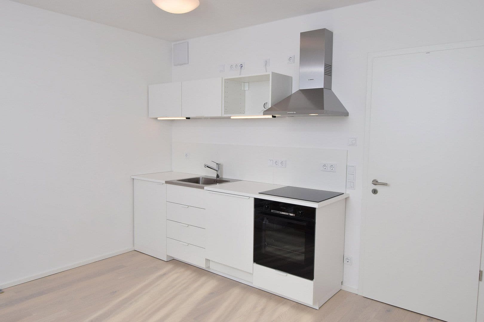 Prenájom bytu 1-izbový 30 m², Trudering Kyivstraße, München Trudering, Bavorsko Prenájom bytu 1-izbový 30 m², Trudering Kyivstraße, München Trudering, Bavorsko