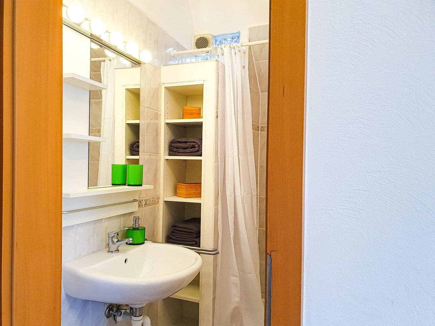 Prenájom bytu 2-izbový 41 m², Burgenlandstraße 65, Stuttgart, Bádensko-Wurttembersko Prenájom bytu 2-izbový 41 m², Burgenlandstraße 65, Stuttgart, Bádensko-Wurttembersko