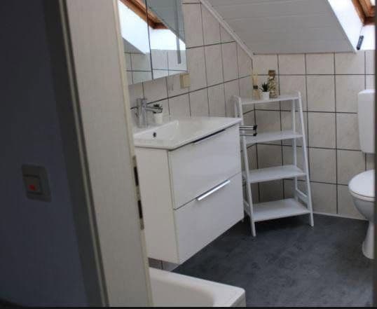 Prenájom bytu 2-izbový 35 m², Tal Str. 18/1, Untergruppenbach, Bádensko-Wurttembersko Prenájom bytu 2-izbový 35 m², Tal Str. 18/1, Untergruppenbach, Bádensko-Wurttembersko