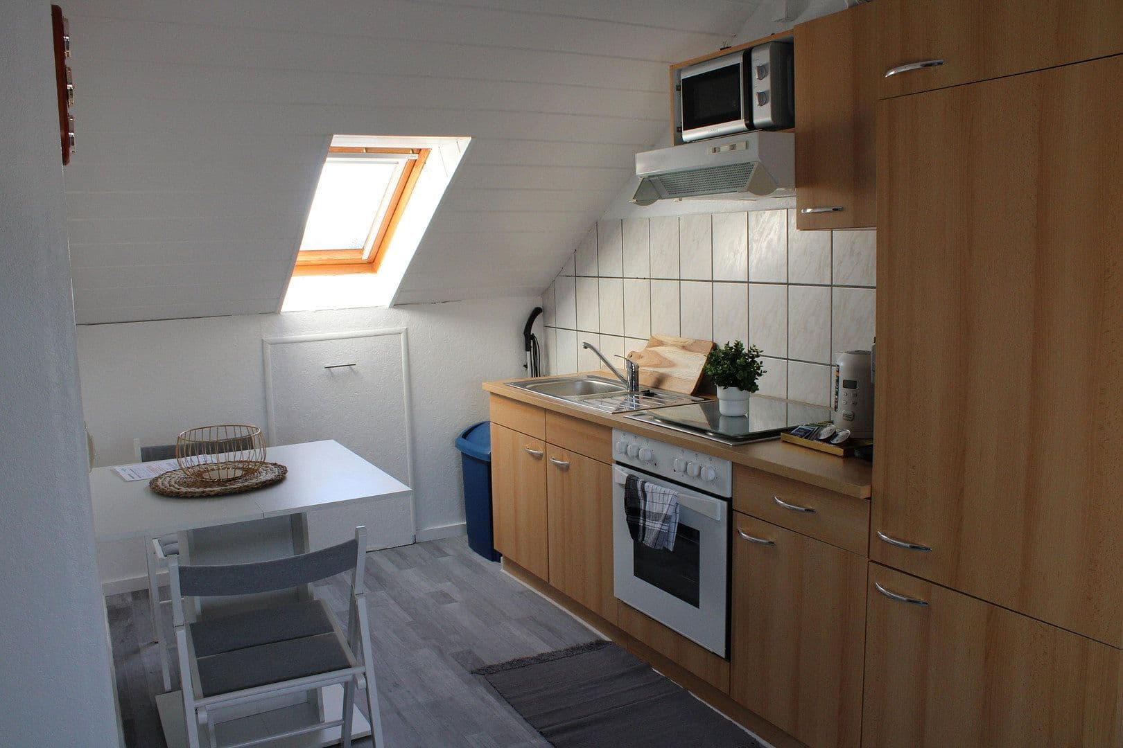 Prenájom bytu 2-izbový 35 m², Tal Str. 18/1, Untergruppenbach, Bádensko-Wurttembersko Prenájom bytu 2-izbový 35 m², Tal Str. 18/1, Untergruppenbach, Bádensko-Wurttembersko