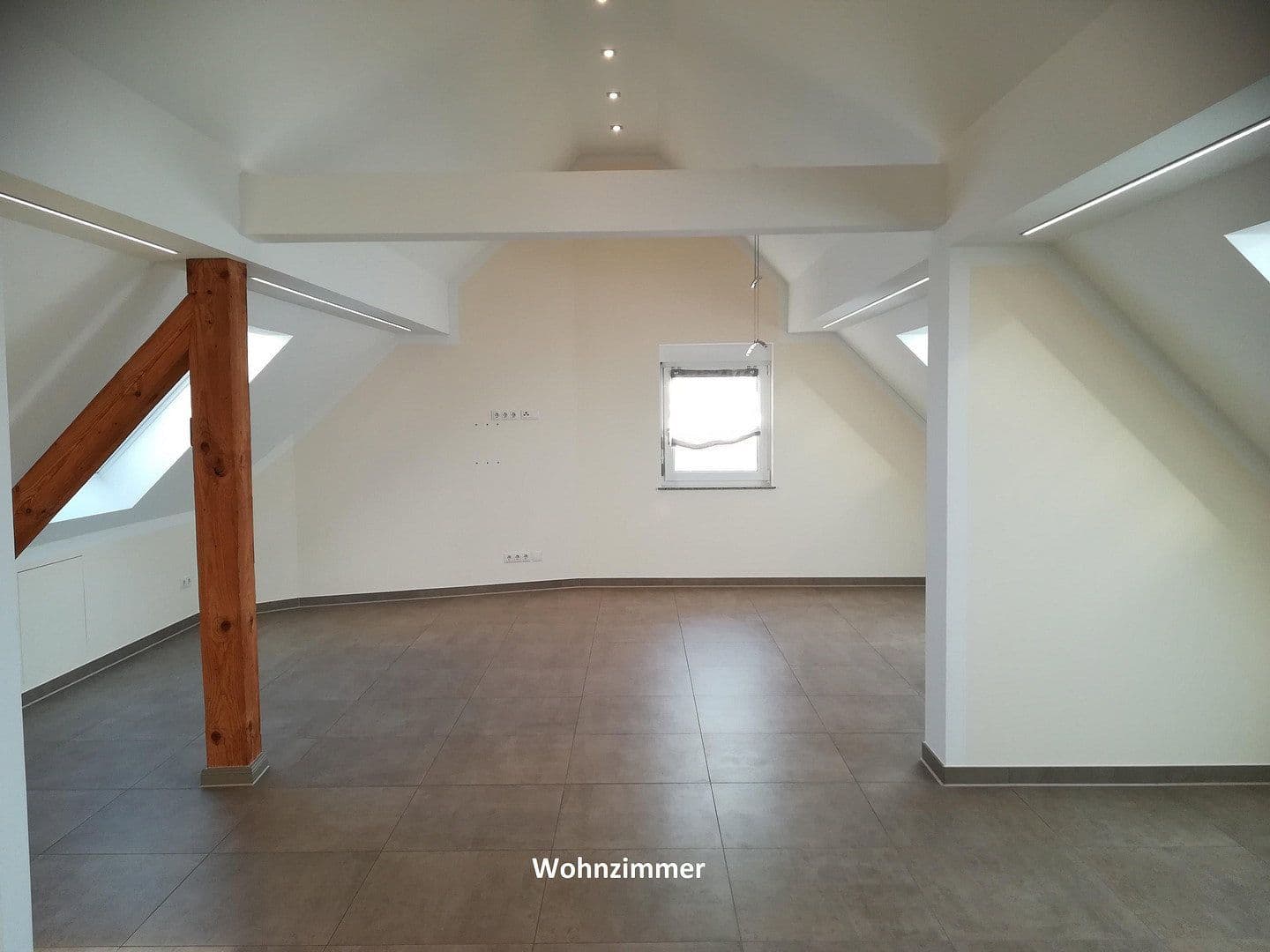 Prenájom bytu 5-izbový 130 m², Geschwand 76, Obertrubach, Bavorsko Prenájom bytu 5-izbový 130 m², Geschwand 76, Obertrubach, Bavorsko