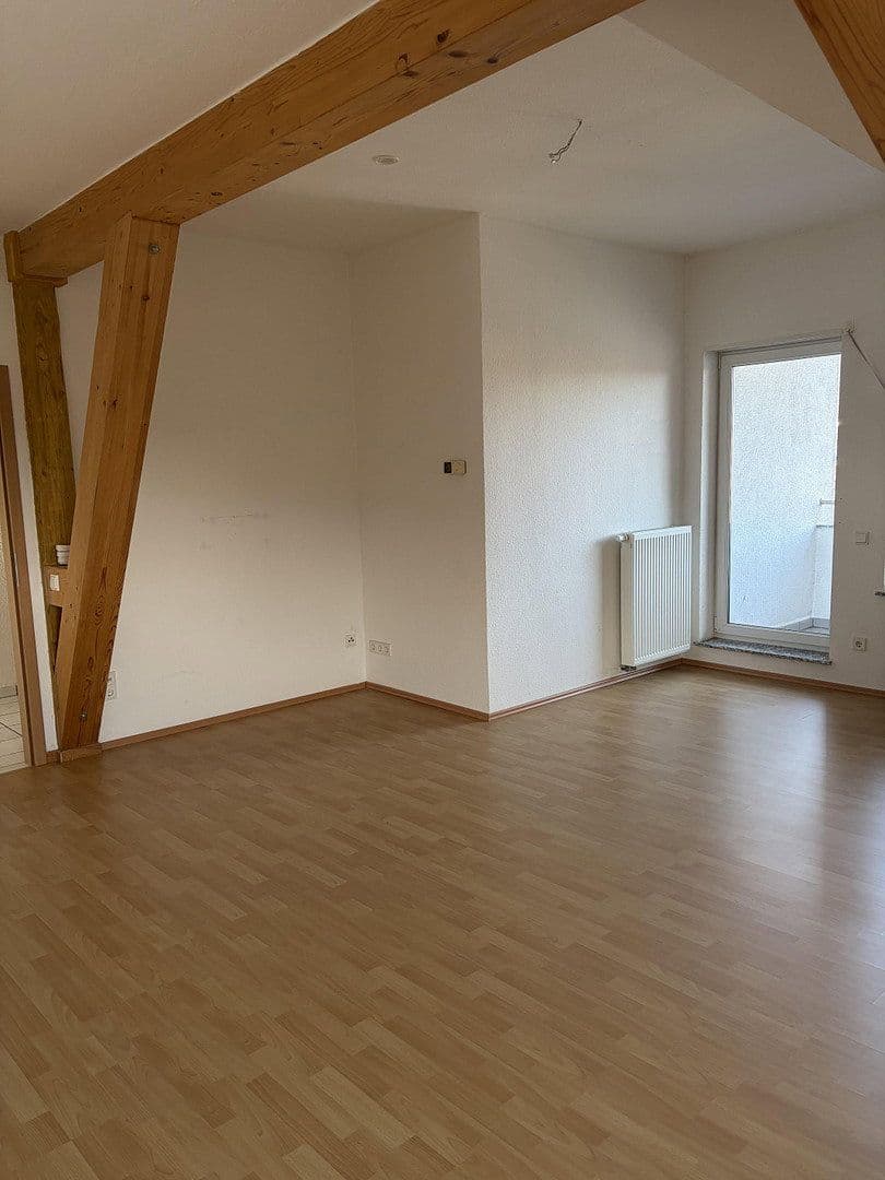 Prenájom bytu 2-izbový 105 m², Kirchstraße 2, Saarbrücken, Sársko Prenájom bytu 2-izbový 105 m², Kirchstraße 2, Saarbrücken, Sársko