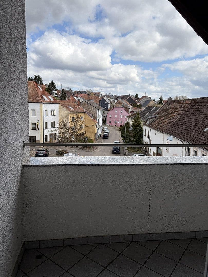 Prenájom bytu 2-izbový 105 m², Kirchstraße 2, Saarbrücken, Sársko Prenájom bytu 2-izbový 105 m², Kirchstraße 2, Saarbrücken, Sársko