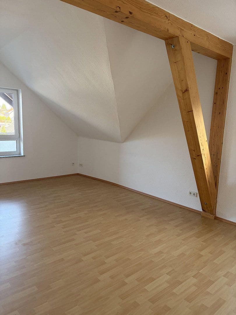 Prenájom bytu 2-izbový 105 m², Kirchstraße 2, Saarbrücken, Sársko Prenájom bytu 2-izbový 105 m², Kirchstraße 2, Saarbrücken, Sársko