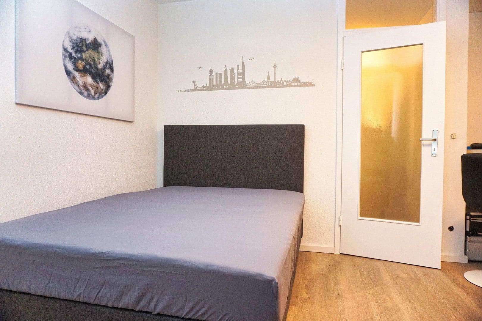 Prenájom bytu 1-izbový 37 m², Im Mainfeld 42, Frankfurt, Hesensko Prenájom bytu 1-izbový 37 m², Im Mainfeld 42, Frankfurt, Hesensko