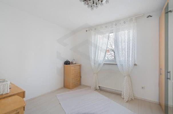 Predaj domu 138 m², pozemek 167 m², Nürnberg, Bavorsko Predaj domu 138 m², pozemek 167 m², Nürnberg, Bavorsko