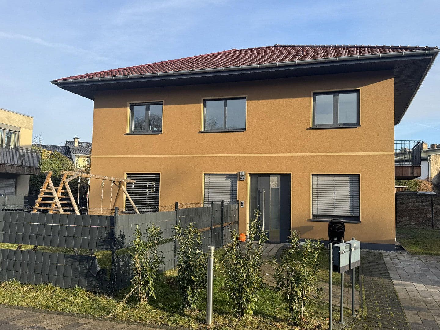 Prenájom bytu 4-izbový 105 m², Berlin, Berlín Prenájom bytu 4-izbový 105 m², Berlin, Berlín